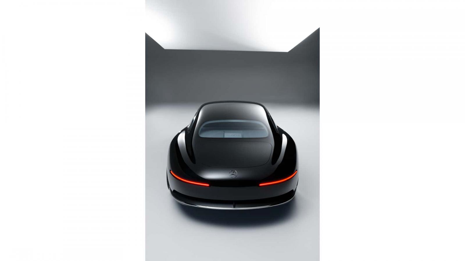 Mercedes Vision Iconic: Φορτιστής η βαφή & ταμπλό Zeppelin με AI